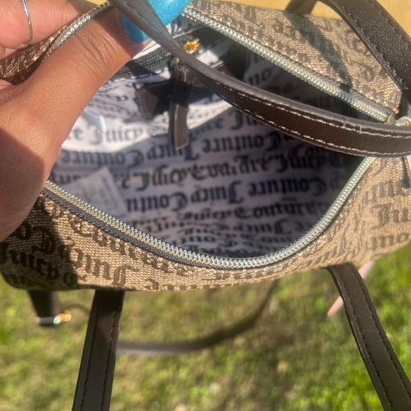 Brown JUICY COUTURE barrel purse , NWT - Picture 10 of 13